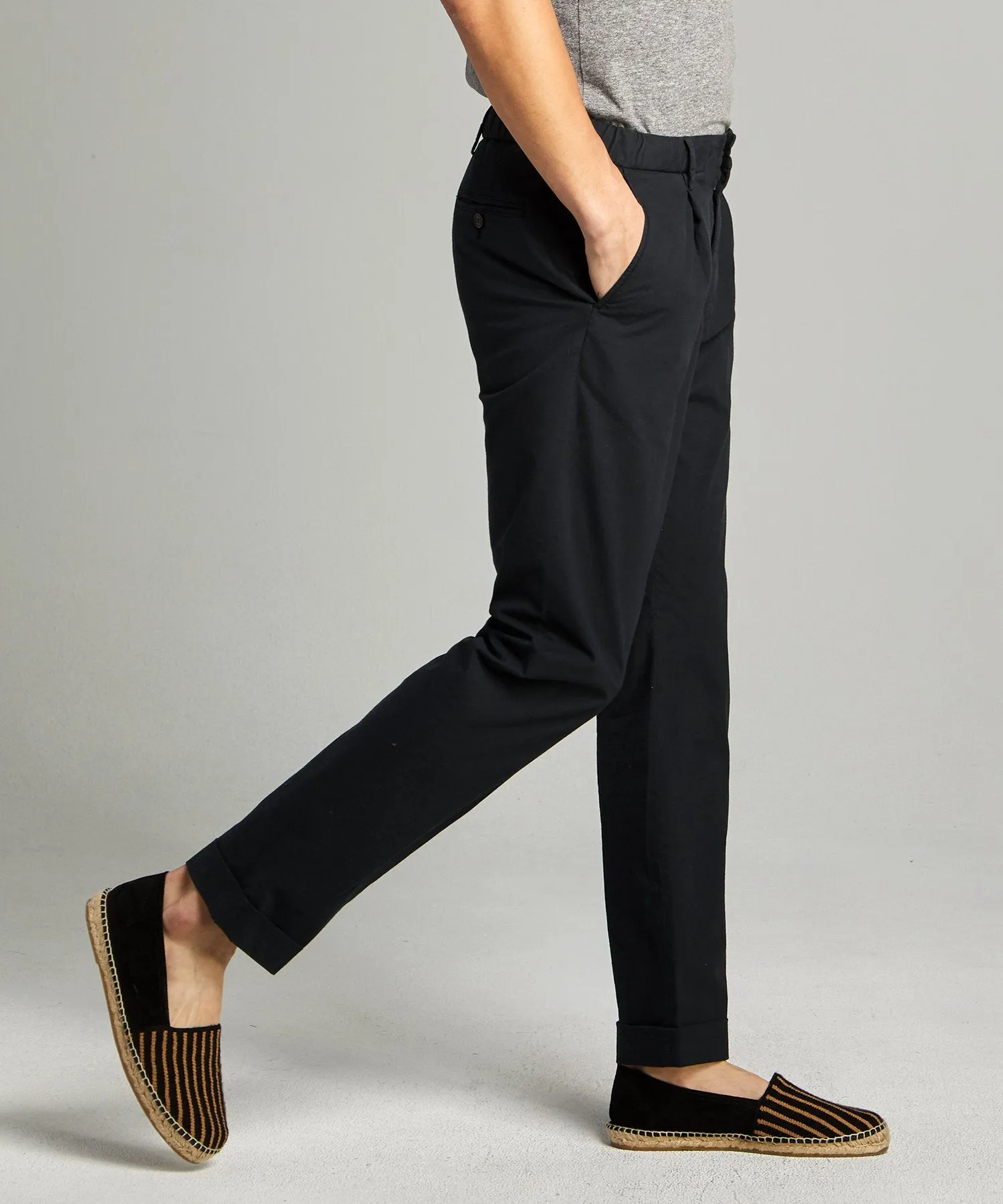 Garment Dyed Traveler Suit Trouser in Navy
